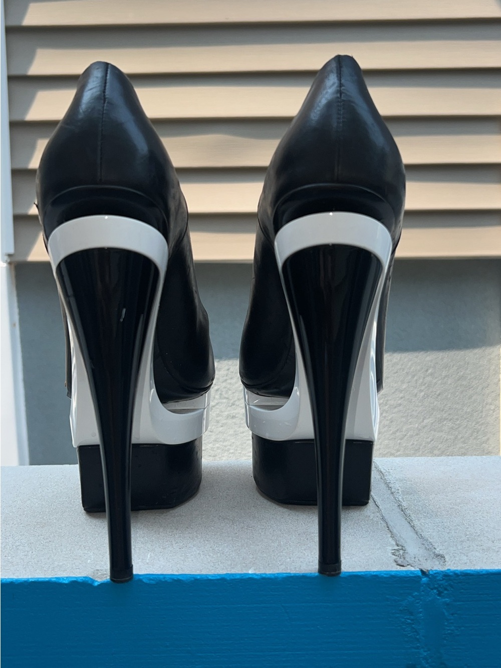 Versace Triple Platform Black/white Leather Stilettos Size 41 - Picture 4 of 10